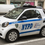 Smart polisbil